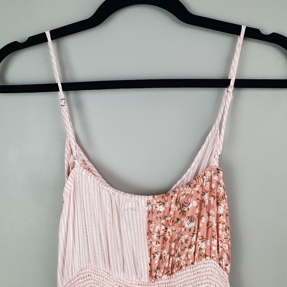 LUSH Romantic Flowy Romper Floral Striped Pink Women's Size S‎ - Picture 9 of 12